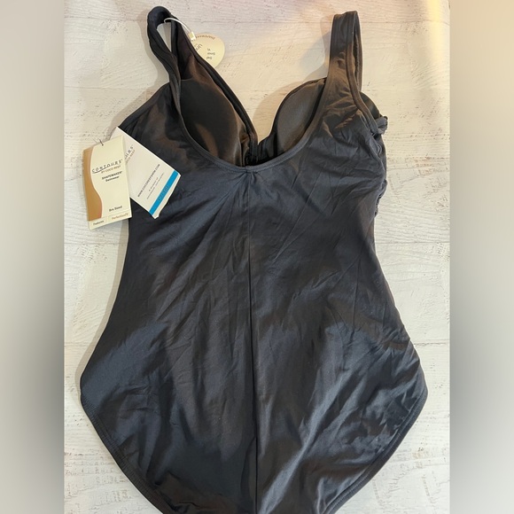 Coco Reef Contours Shapemaker Swimwear - Picture 8 of 8